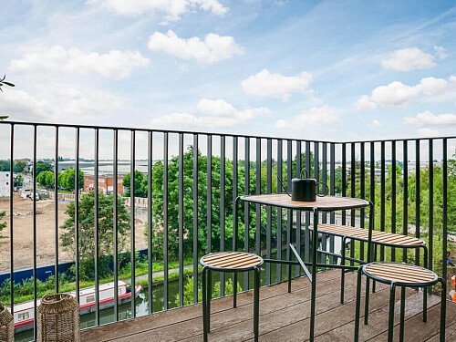 Office Apartment - Filming Locations Locations Direct -168