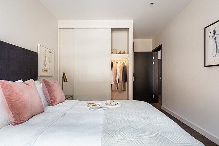 Office Apartment - Filming Locations Locations Direct -172