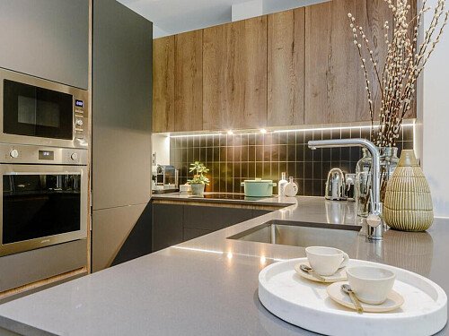 Office Apartment - Filming Locations Locations Direct -173