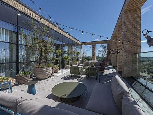 Office Apartment - Filming Locations Locations Direct -176