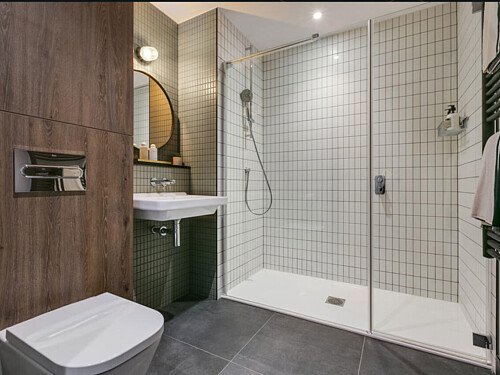 Office Apartment - Filming Locations Locations Direct -178