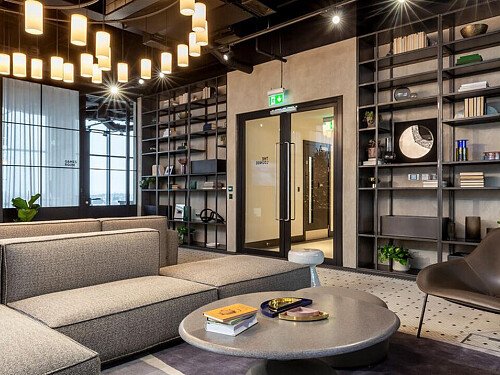 Office Apartment - Filming Locations Locations Direct -177