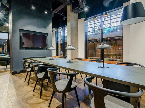 Office Apartment - Filming Locations Locations Direct -182