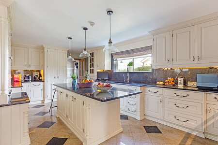 Main Manor - Filming Locations Locations Direct -13