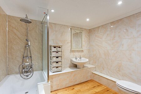 Main Manor - Filming Locations Locations Direct -22