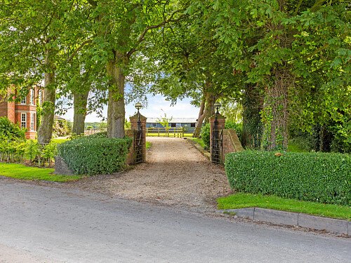 Main Manor - Filming Locations Locations Direct -26