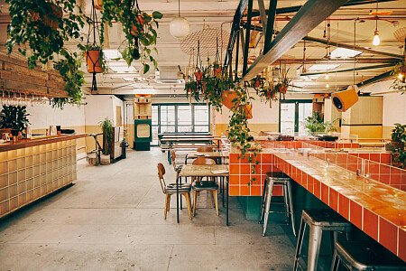 Friends Bar - Filming Locations Locations Direct -01