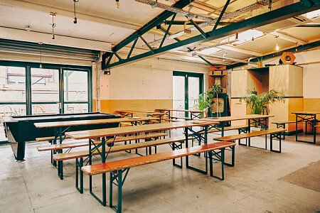 Friends Bar - Filming Locations Locations Direct -06