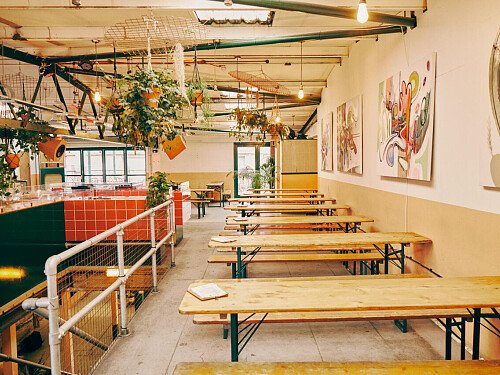 Friends Bar - Filming Locations Locations Direct -07