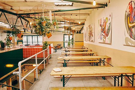 Friends Bar - Filming Locations Locations Direct -07