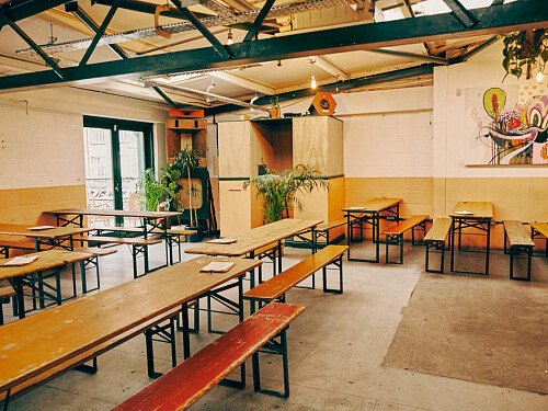 Friends Bar - Filming Locations Locations Direct -13