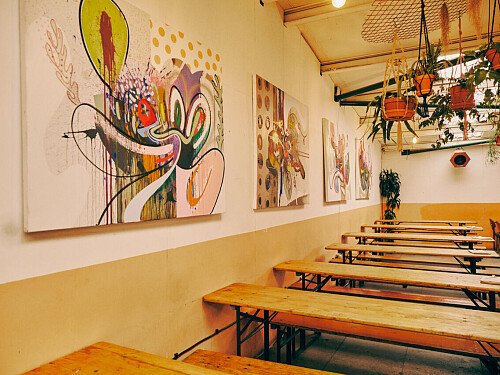 Friends Bar - Filming Locations Locations Direct -22