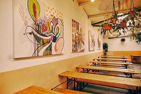 Friends Bar - Filming Locations Locations Direct -22