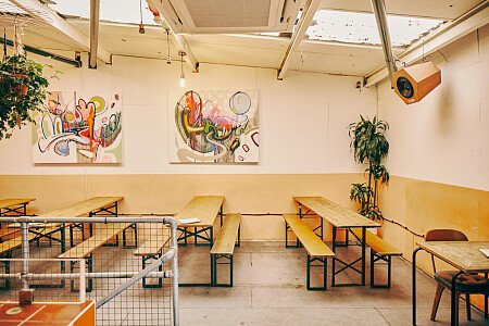 Friends Bar - Filming Locations Locations Direct -27