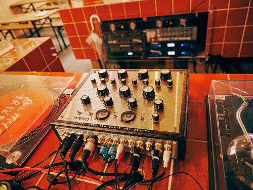 Friends Bar - Filming Locations Locations Direct -26