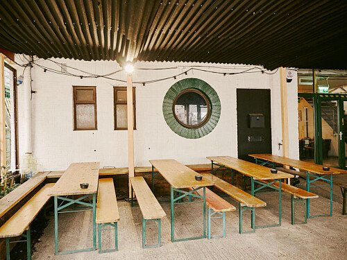 Friends Bar - Filming Locations Locations Direct -32