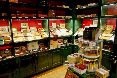 Red Jazz Bar- Filming Locations Locations Direct -06