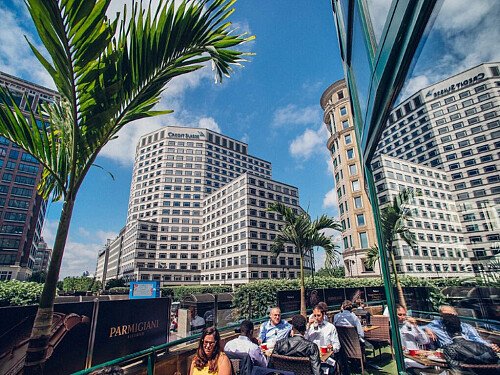 Red Jazz Bar- Filming Locations Locations Direct -09