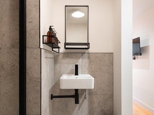 Hostel Space - Filming Locations Locations Direct -10