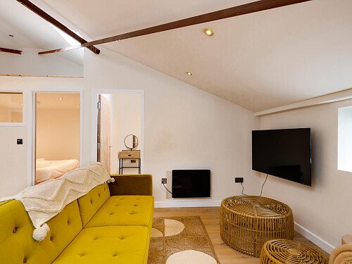 Hostel Space - Filming Locations Locations Direct -32