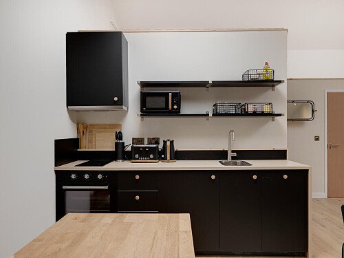 Hostel Space - Filming Locations Locations Direct -34