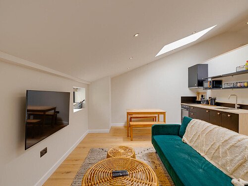 Hostel Space - Filming Locations Locations Direct -33