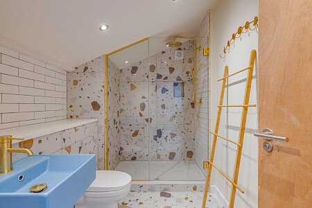 Hostel Space - Filming Locations Locations Direct -35