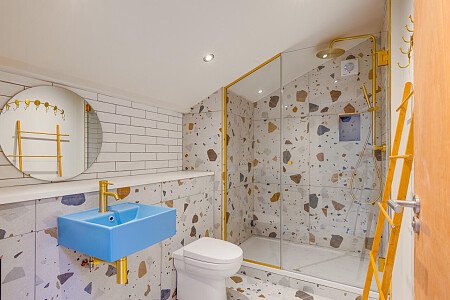 Hostel Space - Filming Locations Locations Direct -36