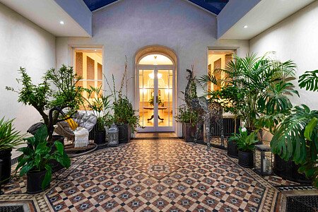 Kent Lodge - Filming Locations Locations Direct -02