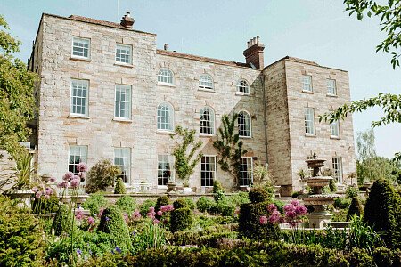 Kent Lodge - Filming Locations Locations Direct -01