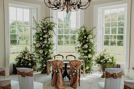 Kent Lodge - Filming Locations Locations Direct -03