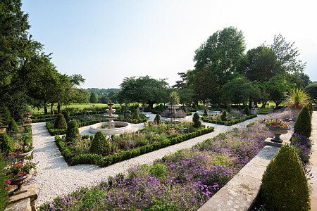 Kent Lodge - Filming Locations Locations Direct -09