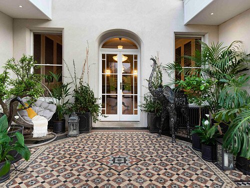 Kent Lodge - Filming Locations Locations Direct -20