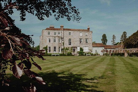 Kent Lodge - Filming Locations Locations Direct -48