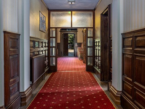 Nean Manor - Filming Locations Locations Direct -050