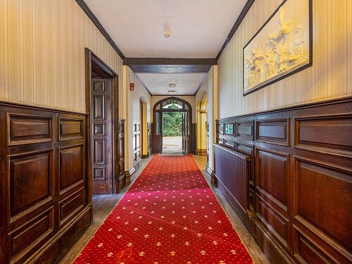 Nean Manor - Filming Locations Locations Direct -053