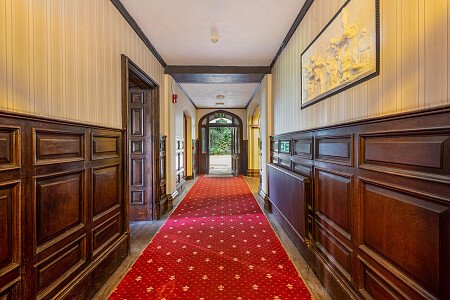 Nean Manor - Filming Locations Locations Direct -053