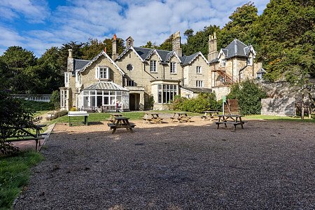 Nean Manor - Filming Locations Locations Direct -100