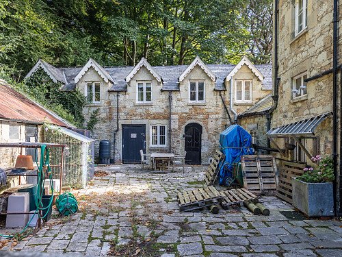 Nean Manor - Filming Locations Locations Direct -105