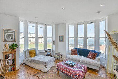 Cliff Flat - Filming Locations Locations Direct -02