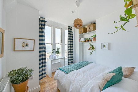 Cliff Flat - Filming Locations Locations Direct -04