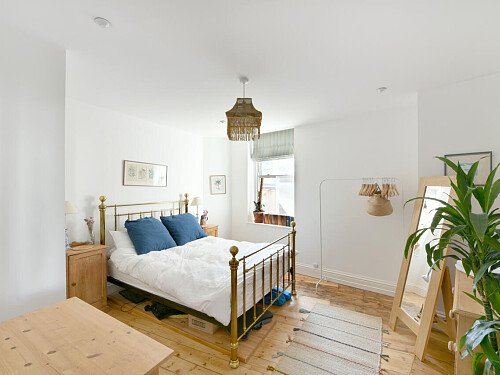 Cliff Flat - Filming Locations Locations Direct -09