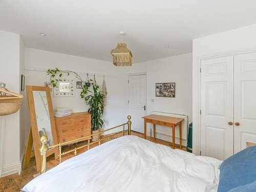 Cliff Flat - Filming Locations Locations Direct -12