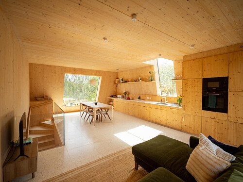 Wooden Flat - Filming Locations Locations Direct -11