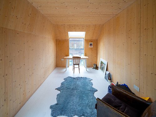 Wooden Flat - Filming Locations Locations Direct -18