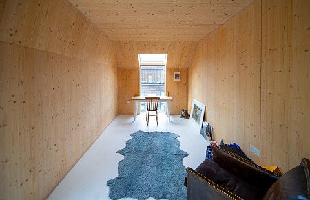 Wooden Flat - Filming Locations Locations Direct -18