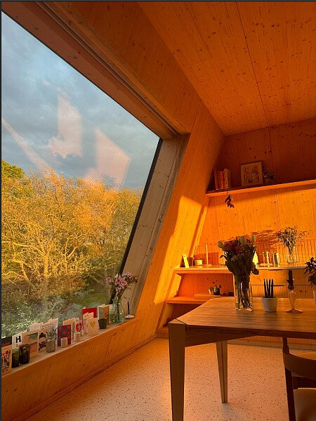 Wooden Flat - Filming Locations Locations Direct -19