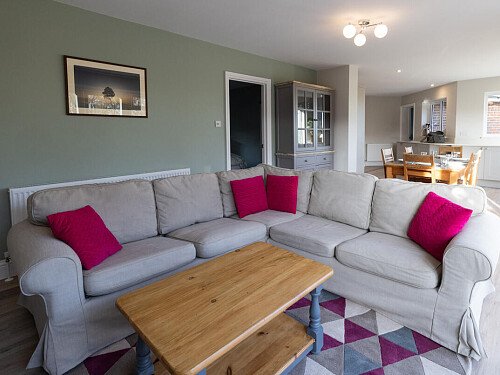 Tunbridge House  - Filming Locations Locations Direct -075