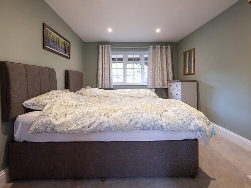 Tunbridge House  - Filming Locations Locations Direct -078