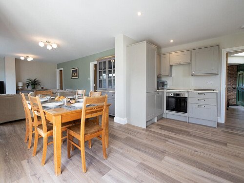 Tunbridge House  - Filming Locations Locations Direct -088